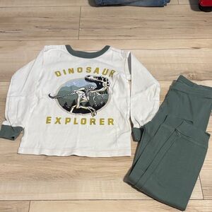 EUC GAP Size 5 Pajamas